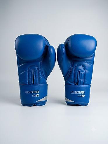 Спорт жана хобби: Боксерские перчатки Clinch Flex Leather Anti KO, синие.б/у - — 1