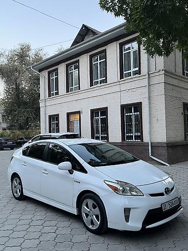 элекро авто: Toyota Prius: 2015 г., 1.8 л, Робот, Гибрид — 3
