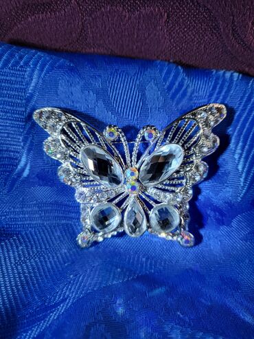 Broševi: Bоја - Srebrna, Novo — 3