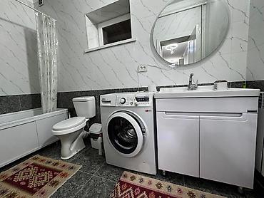 Продажа коттеджей и домов: Продаётся уютный и современный дом в ж/м Ак-Орго 📅 Год постройки — 11