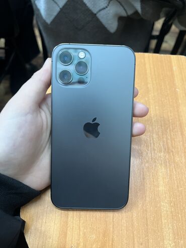 Apple iPhone: IPhone 12 Pro, Б/у, 256 ГБ, Jet Black, Чехол, 88 %