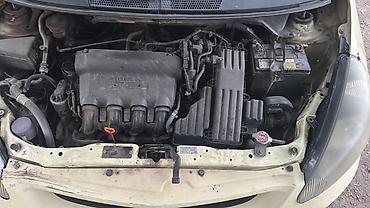 Haima: Honda Fit: 2003 г., 1.3 л, Вариатор, Бензин, Хэтчбэк — 2