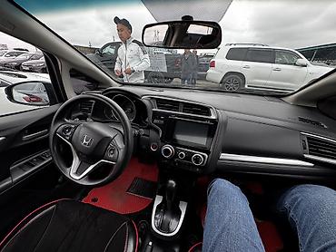 Транспорт: Honda Fit: 2014 г., 1.5 л, Автомат, Бензин, Хэтчбэк — 7