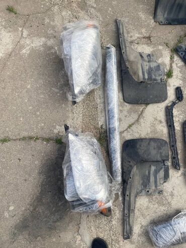 Bamperlər, buferlər: Lexus 5.7 üçün ehtiyat hissələri satılır. ✅ Ön və arxa bufer ✅ Ön — 8