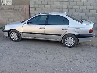discovery 2: Toyota Avensis: 1999 г., 1.8 л, Механика, Бензин, Седан — 1