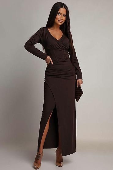 opposite borca: Elegantna večernja haljina – maxi dužina

Haljina: 2.900dinara — 4