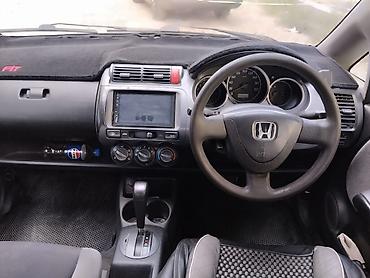 Honda Fit: 2003 г., 1.3 л, Вариатор, Бензин, Лифтбек — 7