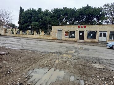 Mağazalar: İcarəyə obyekt — vitrinli dükan sahəsi - Ünvan/yer: Şəhər küçəsi — 5