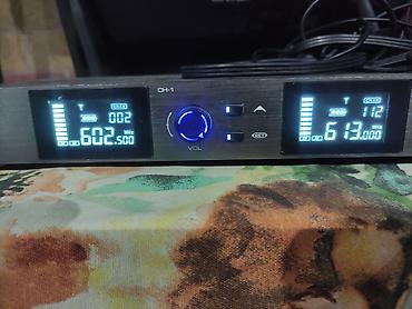 меняю на сабвуфер: СРОЧНО!!!Беспроводная микрофонная система SMART MC-100 (UHF, двойной — 3