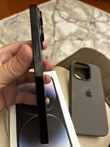 Apple iPhone: IPhone 14 Pro, 128 GB, Qara, Face ID — 11