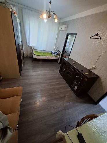 Mənzillər: 2 otaqlı mənzil kirayə. 150 manat komunal daxil deil bir nefer öğlan — 2