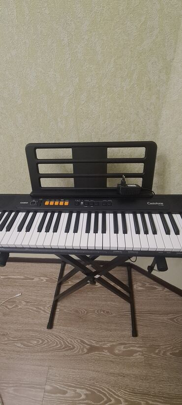 Синтезаторы: Синтезатор. Casiotone CT-S100. 13000 сомов. почти новый. без царапин