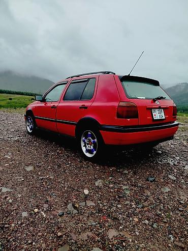 кпп тди: Volkswagen Golf: 1996 г., 2 л, Кол менен иштөөчү, Бензин, Хетчбек — 1