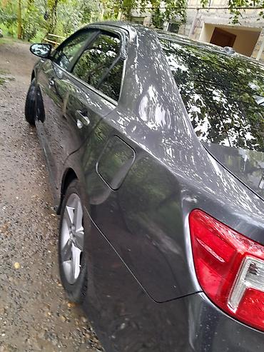 Toyota: Toyota Camry SE sedan - Korpus: sedan, qrafit/boz rəng - — 10