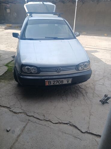 гольф 3 салон: Volkswagen Golf: 1996 г., 1.8 л, Механика, Бензин, Хэтчбэк