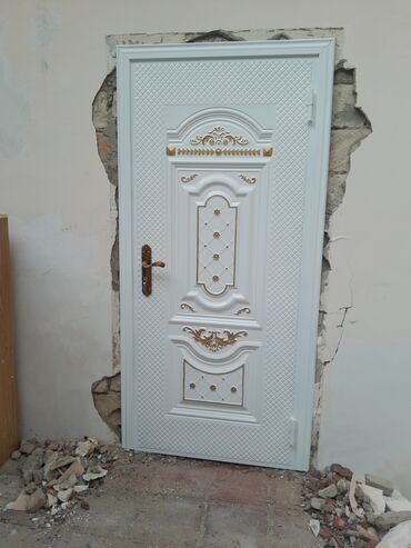 Giriş qapıları: Yeni Giriş qapısı Zamok və çərçivə ilə, Zəmanətli, Ödənişli quraşdırma, Ödənişli çatdırılma, Rayonlara çatdırılma — 14