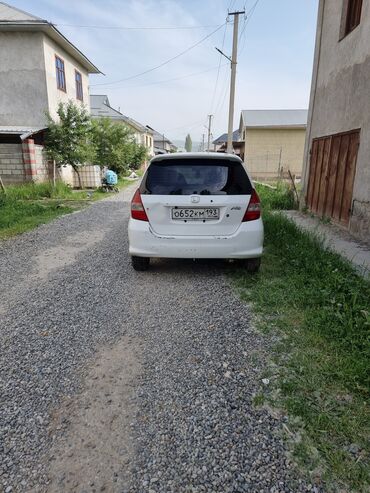 самсунк авто: Honda Fit: 2002 г., 1.3 л, Автомат, Бензин, Хэтчбэк