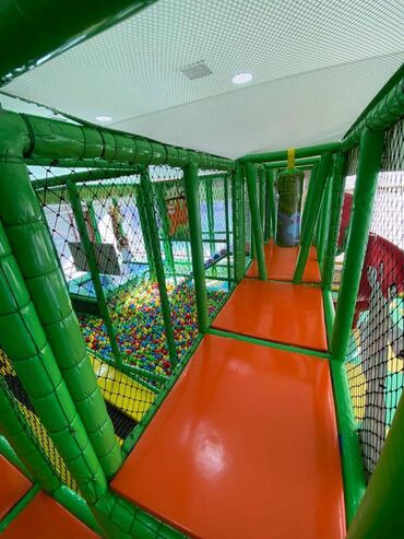 Uşaqlar üçün digər mallar: Yumşaq oyun zonalarının (soft play) sifarişlə yığılması - Uşaqlar — 9
