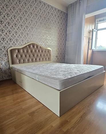taxt doşəkləri: F99Taxt matrasla birlikdə 200₼. Bazalıdır. Ünvan — 1
