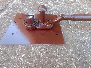 kvalitetne merdevine: Alat za savijanje armature ( pikerica ),osnovna ploča debljine 6 mm sa — 4