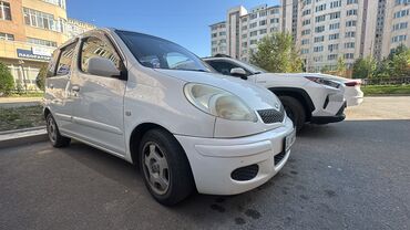 Toyota: Toyota Funcargo: 2003 г., Бензин, Универсал