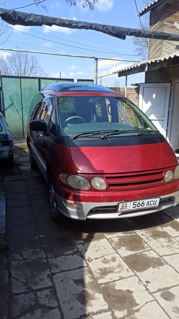 Toyota: Toyota : 1994 г., 2.4 л, Автомат, Бензин, Минивэн