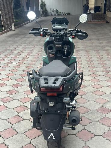 honda git: Скутер/мопед в стиле ADV, 125–150 см³ (визуально класс — 4