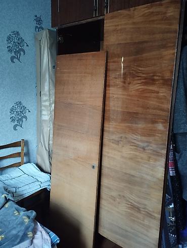 3 3: Отдаю за 700 сом старый трёх створчатый советский шифоньер с — 1