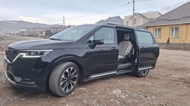 Kia: Kia Carnival: 2022 г., Автомат, Минивэн — 7