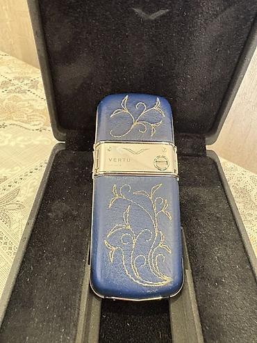 telefon ekran: Vertu < 2 GB Memory Capacity, rəng - Mavi, Düyməli — 3