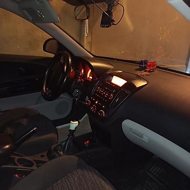 Kia: Kia Ceed: 1.4 l | 2009 il Hetçbek — 9