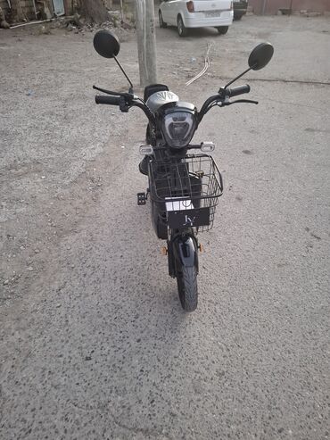 GPS naviqatorlar: Elektrik moped 1600 satlır tezə almışam Elektrik skuter/səyahət