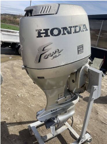Водный транспорт: Продаю Лодочный Мотор Хонда 90 сил 4 такта . В Отличном состоянии