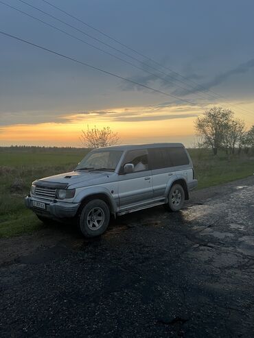 Транспорт: Mitsubishi Pajero: 2.5 л | 1996 г. | Внедорожник
