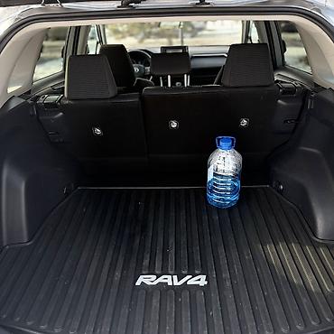 Toyota: Toyota RAV4: 2020 г., 2.5 л, Типтроник, Бензин, Внедорожник — 9