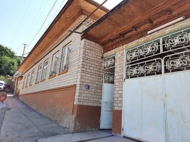 Продажа домов: Дом, 200 м², 12 комнат, Собственник, Старый ремонт at lalafo.kg — 1 Продажа домов: Дом, 200 м², 12 комнат, Собственник, Старый ремонт — 1