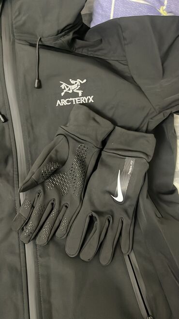 перчатки боксёрские: Эркектердин спорттук костюму, XL (EU 42), Arcteryx, Жаңы, Өзү алып кетүү