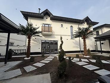 Продажа коттеджей и домов: ✨ Продаю современный дом премиального уровня в Бишкеке, район — 5