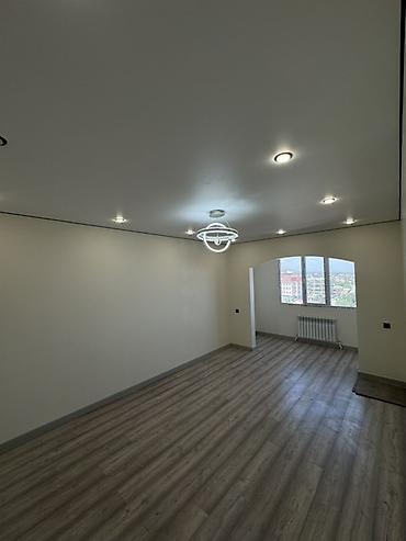 жилье в киргизии: 3 комнаты, 90 м², Киргизия 1 8 этаж, Свежий ремонт — 5