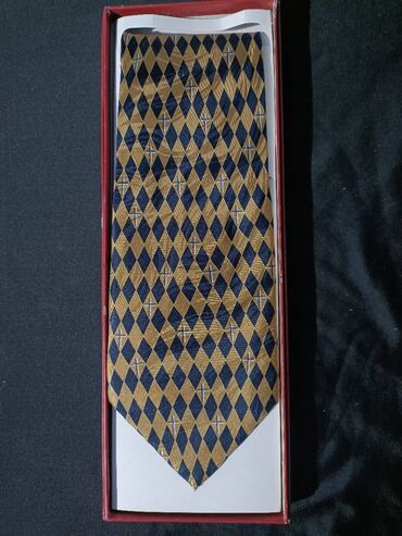 Другая мужская одежда: Мужской галстук, шёлковый, новый
г. Кара-Балта
Звоните