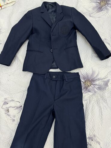 детский костюм адидас: Школьная форма, цвет - Синий, Б/у