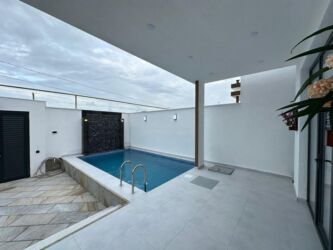 Həyət evləri və villaların satışı: Şüvəlan qəs. 4 otaqlı, 120 kv. m, Yeni təmirli — 18