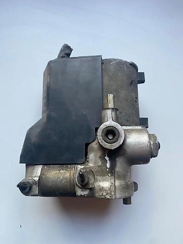 pumpica za karburator: ABS PUMPA MERCEDES 124 190 | Abs pumpa Mercedes 124 190 je polovna — 4