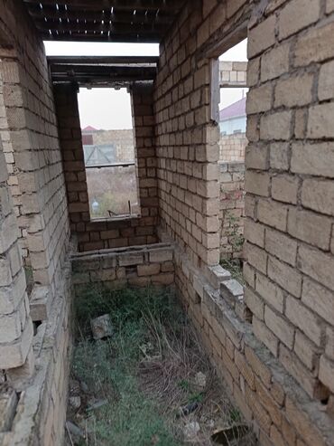 Həyət evləri və villaların satışı: 3 otaqlı, 3 kv. m, Təmirsiz — 4