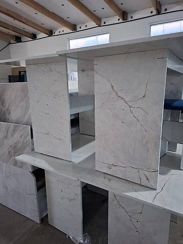 Кухонные столы: Кухонный стол, Новый, Нераскладной — 9