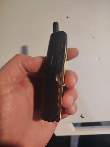 samsung dostava: Ericsson GF768 – žuti flip GSM telefon, baterija nova, punjač - — 5