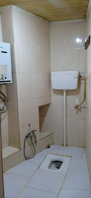 Uzunmüddətli kirayə evlər: 40 kv. m, 2 otaqlı, Qaz — 7