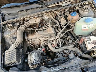 раф читири: Volkswagen Passat Variant: 1993 г., 1.8 л, Механика, Бензин, Универсал — 6