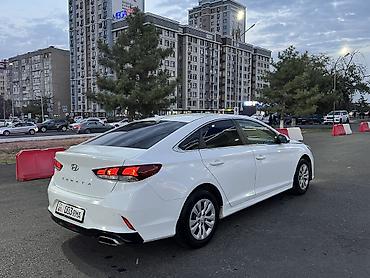 Продажа авто: Hyundai Sonata: 2019 г., 2 л, Автомат, Бензин, Седан — 5