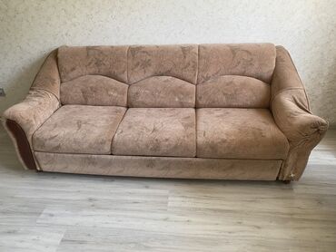 мебель в кара балте: Прямой диван, цвет - Бежевый, Б/у